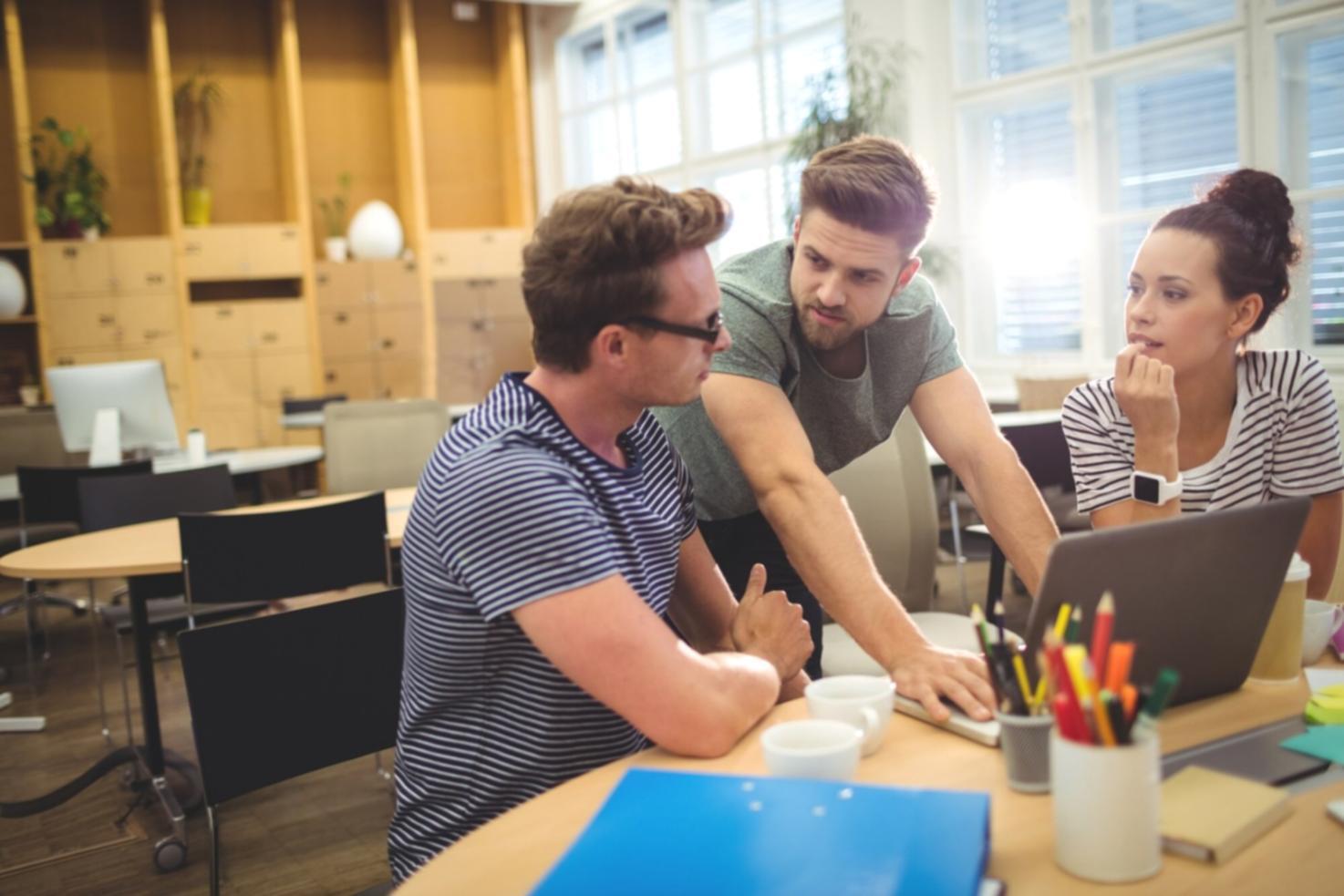 Detaillierte Finanzanalyse und Reporting